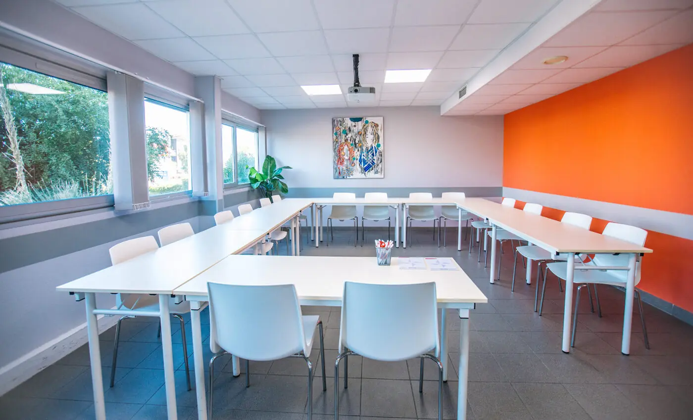Salle formation modulable Montpellier — salle de formation Espace Entreprise Salle formation modulable — Espace configurable en classe, U ou îlots pour les ateliers pratiques.